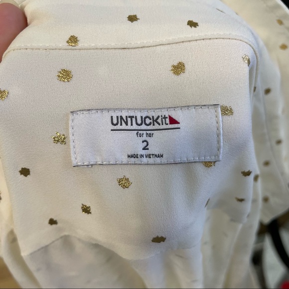 Untuck It Gold Detail Button Down Blouse - Picture 3 of 5